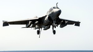 Rusi dráždia vo vzduchu. Stíhačka tesne minula švédske lietadlo