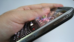 Roboti kritizovali komunistickú stranu, vypli ich