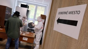 Zubári môžu robiť odbery počas celoplošného testovania, informuje minister zdravotníctva