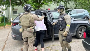 Dvojica z Galanty predávala hendikepované dievča. Za sex si pýtali od 50 do 100 eur