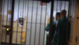 Trojica väzňov plánovala únos ženy, potom čo vyjdú z väznice. Mali ju brutálne mučiť