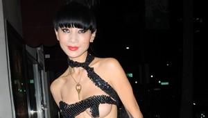 Herečka Bai Ling (48): Ukázala sa takmer nahá! Na prirodzení mala len kvet!