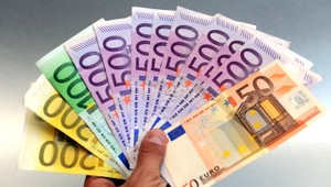 Vláda schválila zvýšenie minimálnej mzdy