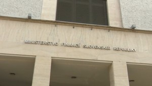 V štátnej správe sa bude prepúšťať. O akých počtoch hovoríme?