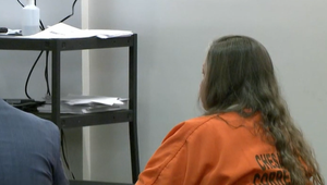 Matka nechala svojho dieťa v parku. Za vraždu si vypočula trest