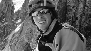 Zhasínala hviezda a odchádzala v mojom náručí, napísal spolulezec Ondreja Húserku