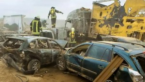 AUTENTICKÉ VIDEO: Peklo na diaľnici, uhoreli aj ľudia!