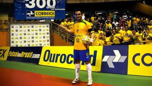 Falcaooo!!! Môže byť takáto jemno-mechanika v ľavej nohe človeka?!