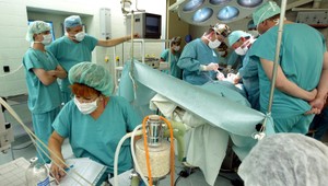 Nová nádej pacientov. Poškodené chrupavky liečia bunkami z pupočnej šnúry