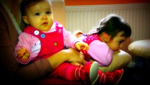 Lekár mal odmietnuť vyšetriť matku. Dôvod? Prišla s deťmi