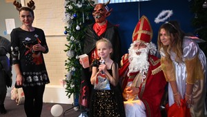 Radosť slovenských detí v Británii. Navštívil ich Mikuláš