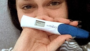 Najsmutnejší koncert! Speváčka potratila, no rozhodla sa aj tak v ten deň vystúpiť!