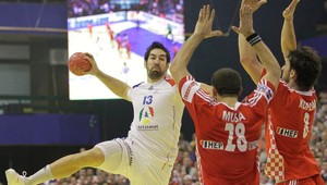 Hádzanári Francúzska zosadení z trónu na ME