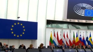 Európska únia chce zachrániť jadrovú dohodu s Iránom. Vzrastajú obavy, že k moci sa bude snažiť dostať Islamský štát