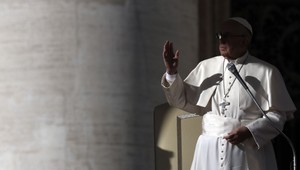 Pápež František je otvorený tomu, aby sa ženatí muži stali kňazmi