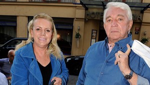 Všetko je inak! Jiřího Krampola prekvapila správa z pitvy o príčine smrti jeho manželky (†59)!