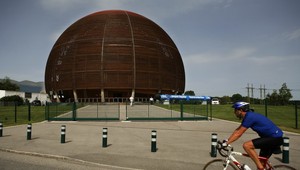 CERN stopol spoluprácu s vedcom, ktorý osočoval ženy. Podľa neho je fyzika mužskou záležitosťou