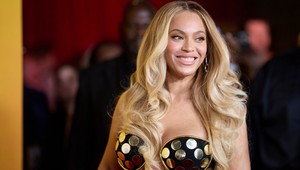 Odborníčka na farbenie vlasov: TAKTO si Beyoncé udržiava zdravú blond farbu