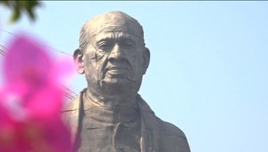 FOTO: V Indii odkryli najvyššiu sochu sveta