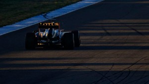 F1: Räikkönen (33) zostane v tíme Lotus aj v roku 2013