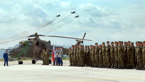 Skutočný stav armády? Technika do šrotu, nevycvičení vojaci...