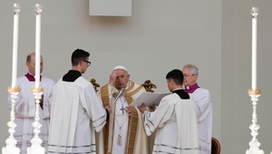 Pápež František vycestoval po 7 mesiacoch. Stretol sa s väzenkyňami v Benátkach