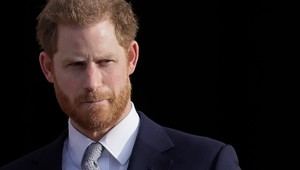 Kráľ Karol III. totálne zosmiešnil Harryho?! TAKÚTO reakciu asi zvedavý fanúšik nečakal!