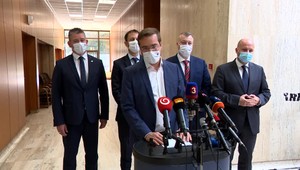 Odmeny pre zamestnancov z prvej línie. Prerozdeliť by sa malo 77 miliónov eur