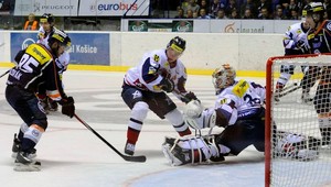 Hráči HC Košice sa ospravedlňujú divákom. Zaplatia im vstupné!