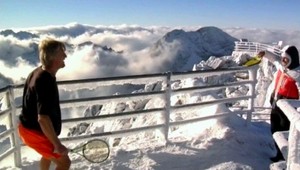 -14 °C a Jožo Kubáni s Dominikom Hrbatým hrali tenis