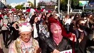 V Bielorusku polícia opäť zatýka účastníčky ženských pochodov