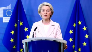 Únia zvažuje zmrazenie eurofondov pre Slovensko