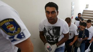 Súd rohodol. Štyria podozriví v kauze úmrtia 71 migrantov idú do väzby