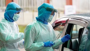 Odmeny za prácu v prvej línii budú možno vyššie