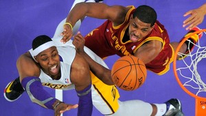 NBA: Thunder na čele, Nets stúpajú, Lakers zastavili pád