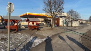 Nočné incidenty pri čerpacej stanici: Bitky mladých pribúdajú