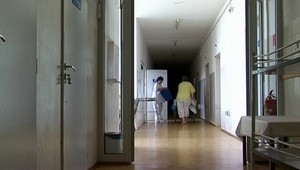 Žena (32) rodila opitá! Odnieslo si to aj jej dieťatko...