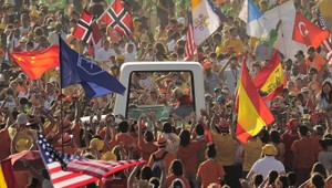 Benedikt XVI. v Španielsku. Odslúžil omšu pred viac ako miliónom ľudí