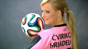 Z moderátorov sa stali návrhári, pre dobrú vec