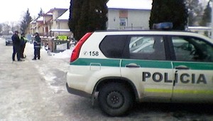 Brutálny prepad banky! Dvaja kriminálnici na úteku...