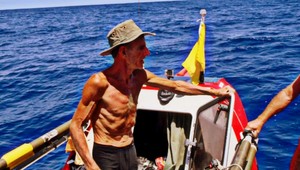 John prevesloval zo Severnej Ameriky do Austrálie