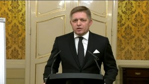 Robert Fico reagoval na kritiku k príplatkom za prácu počas noci, sviatkov a víkendov