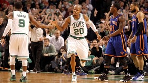 NBA: Boston zdolal Knicks, Minnesota prežila útok trojkárov