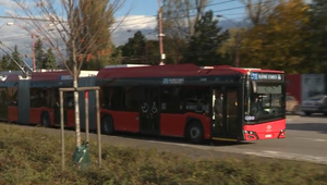 VIDEO: V Bratislave jazdia megatrolejbusy