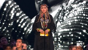 Madonna zaspieva na Eurovízii. Za dve piesne inkasuje šialené peniaze