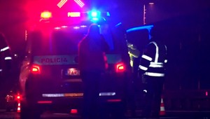 Chodca na diaľnici pri Žiline zrazilo niekoľko áut