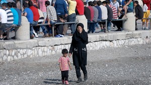 Ozbrojenci z ISIS chytajú na tureckej hranici zúfalých sýrskych utečencov