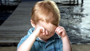 Vysokopostavený policajt (69) sexoval s chlapcami, lákal ich na drogy!