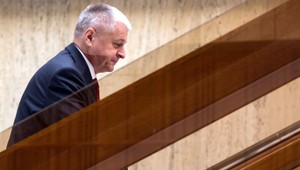 Minister Pavlis vysvetľoval svoj konflikt záujmov pred parlamentným výborom