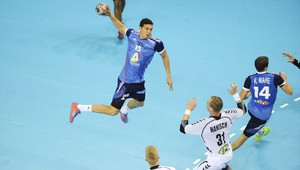 Ježiškov darček pre hádzanárov! Gólová akcia plná zázračných ekvilibristík!